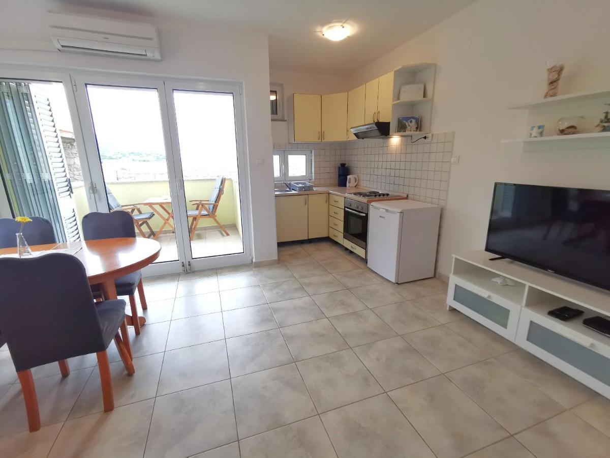 Apartments Golub Cesarica Habitación foto